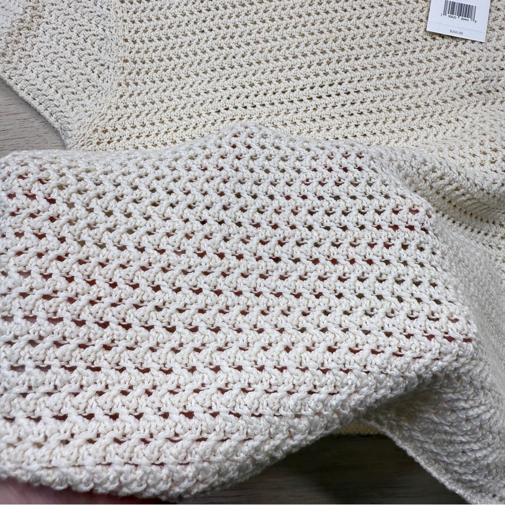 Vince Short Sleeve Crochet Top - Picture 6 of 8